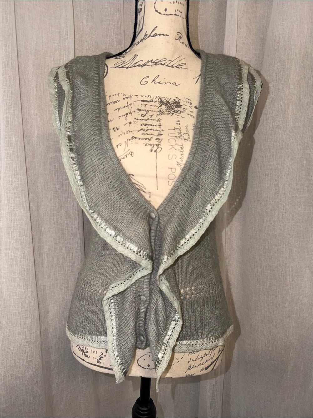 Y2K Vintage Gray Button Front Ruffle Lace Knit Vest Mohair Blend